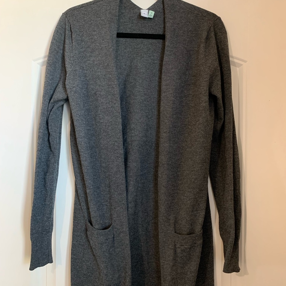 Women’s grey cardigan size M